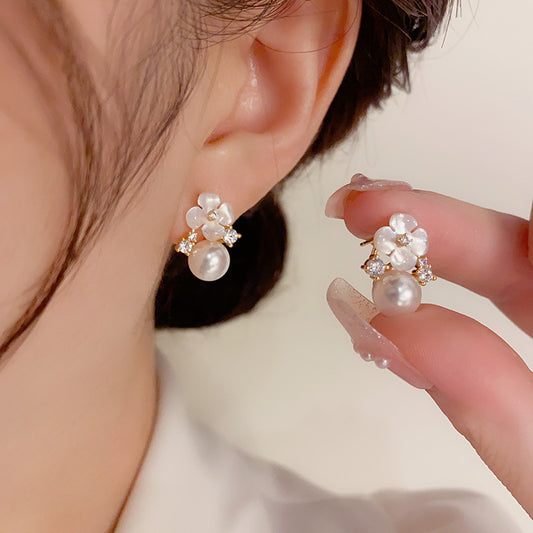 Majestic Pearl Stud Earrings